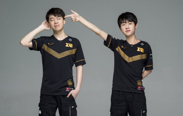 的热身赛结 的热身赛结