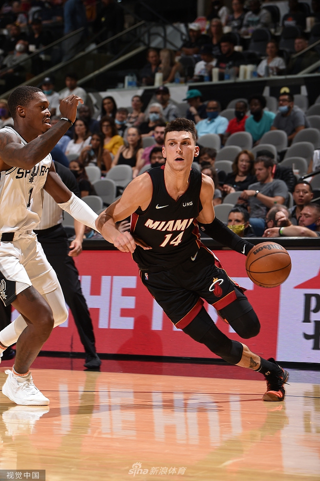 亚的个人表 亚的个人表